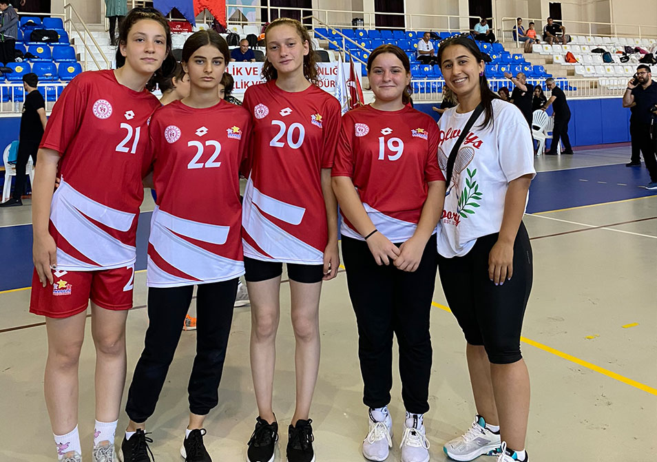 Emine Baykal — Women Gool